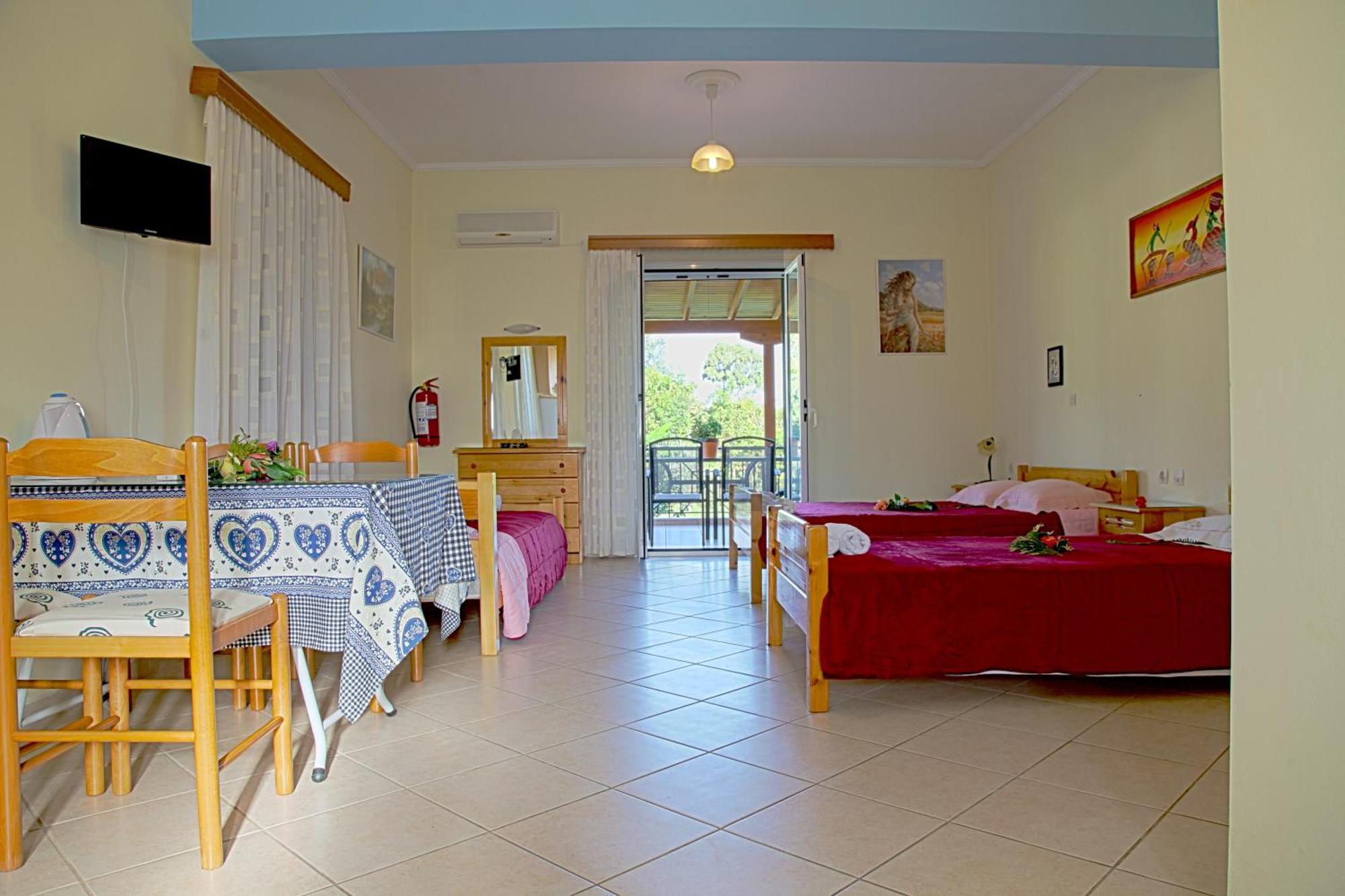 Evaggelia Studios Frínion Room photo